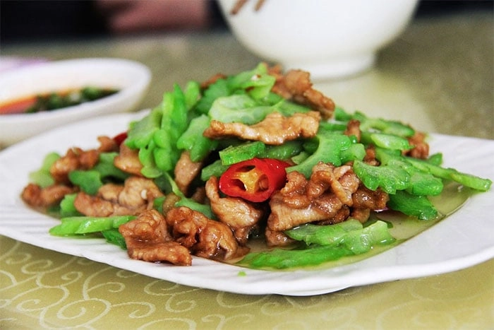 苦瓜搭配其他食材一起烹調