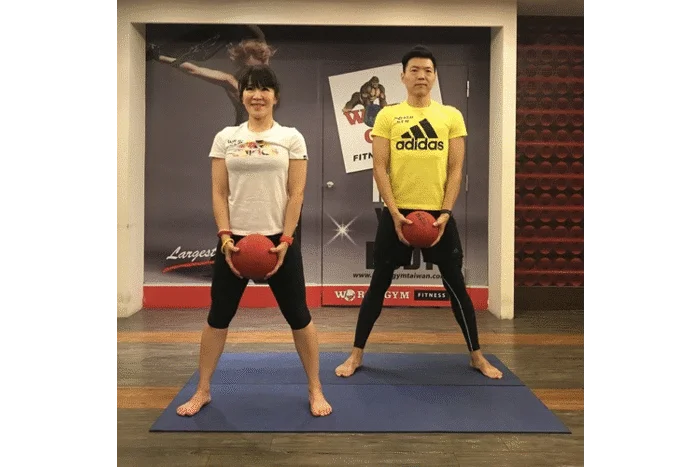 藥球深蹲