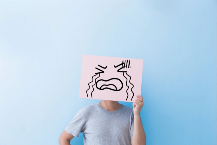 突然暴哭