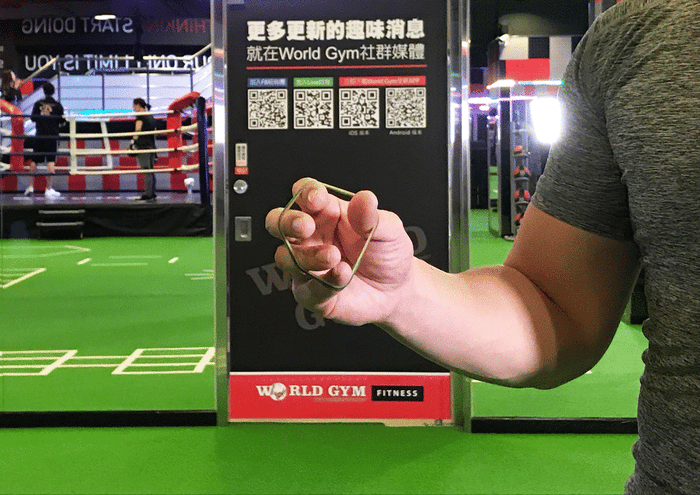 拳頭力量決定生命長短？6動作加強握力健康又長壽！-橡皮筋張力正面