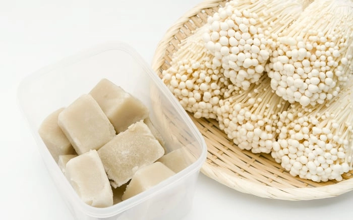 冷凍再加熱的金針菇