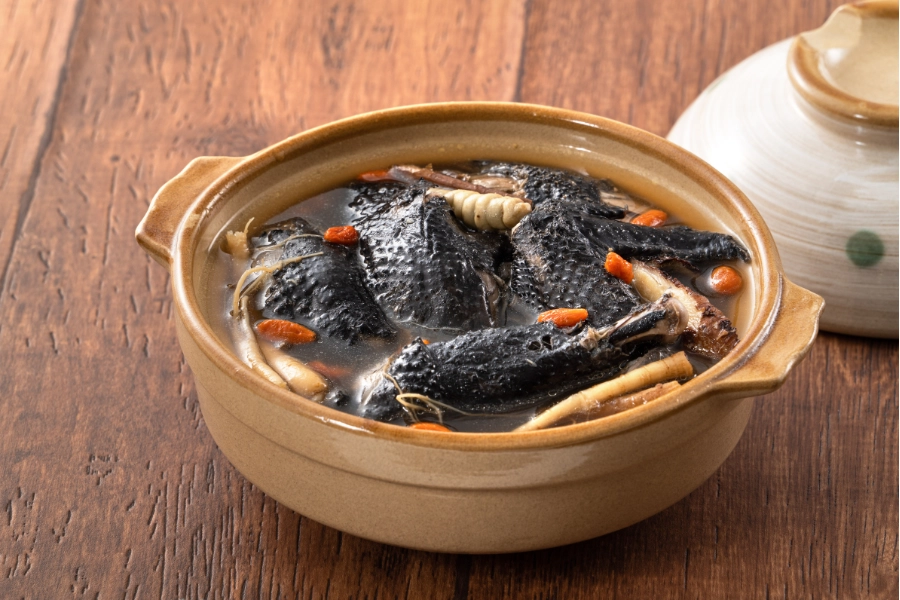你喝雞精嗎？  小心！這4種人不宜食用